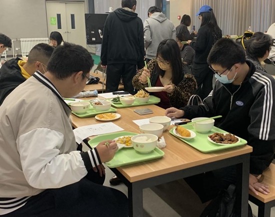这门“减肥课”让同学们快乐减重提升体能(图1)