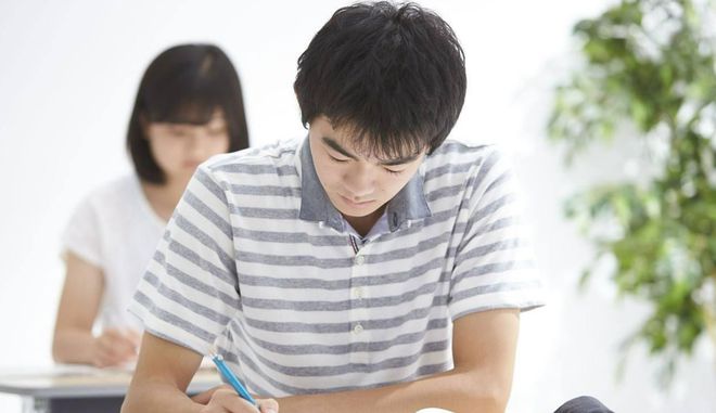 小学体测引体向上体育老师傻眼：“李小龙白踢某牌匾”引热议！(图7)