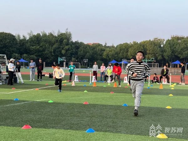 江苏各地学生体质监测陆续启动鼓励学生“动起来”(图1)