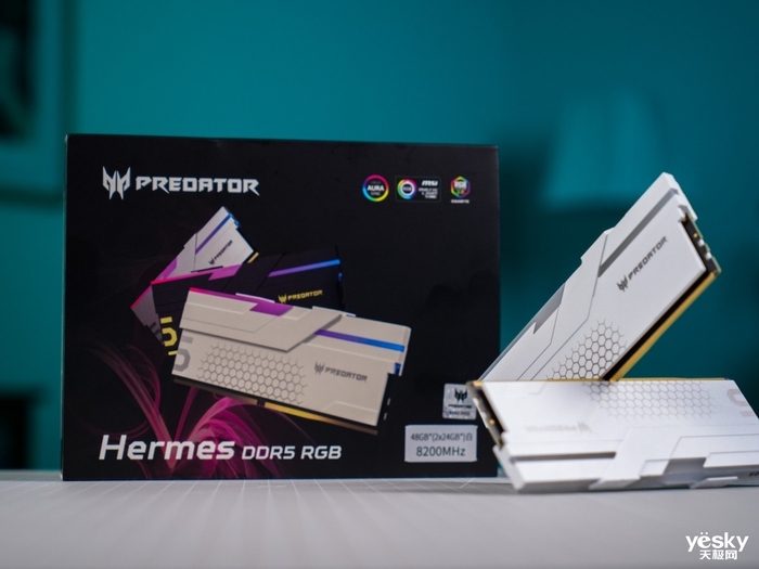 仅需一键XMP频率冲上8200?宏碁掠夺者冰刃DDR5内存套装评测(图1)