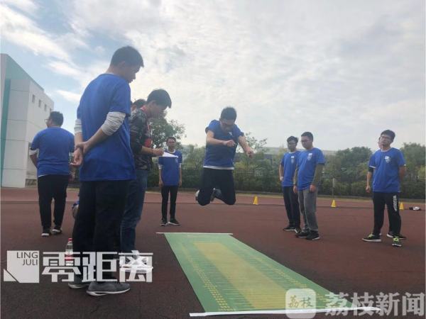 江苏大一学生体质测试了！女生最怕50米跑男生最怕引体向上(图3)