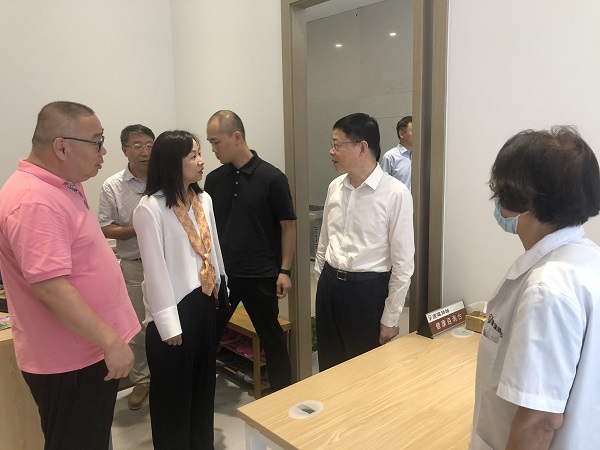 静安区坚持积极引导培育社会组织参与基层社区治理全区已拥有1049家社会组织(图3)