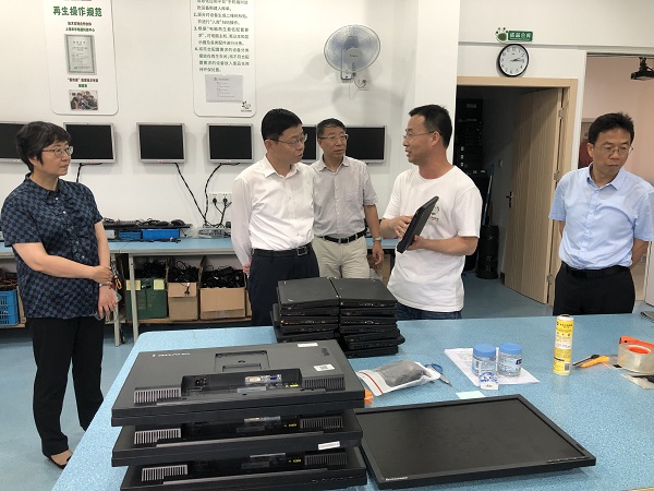 静安区坚持积极引导培育社会组织参与基层社区治理全区已拥有1049家社会组织(图2)