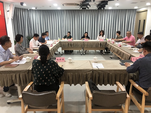 静安区坚持积极引导培育社会组织参与基层社区治理全区已拥有1049家社会组织(图4)