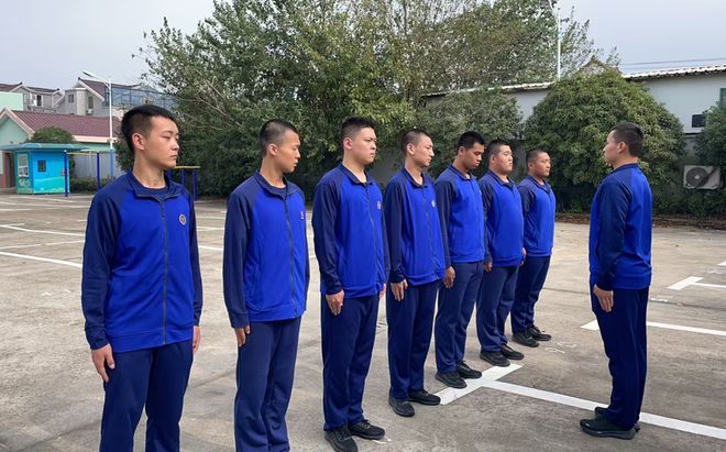 【独家】河南省创青春消防上海拓展基地在上海华新三村联合义务消防队开展全面体能与技能考核(图1)