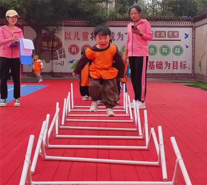 邓州市城区二小幼儿园2023秋季幼儿体测活动(图2)