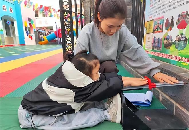 邓州市城区二小幼儿园2023秋季幼儿体测活动(图3)