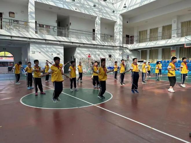 跳远、跳绳、1000米跑……泰安中小学生体质抽测启动(图2)
