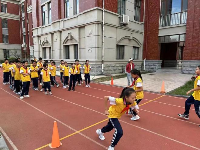跳远、跳绳、1000米跑……泰安中小学生体质抽测启动(图1)