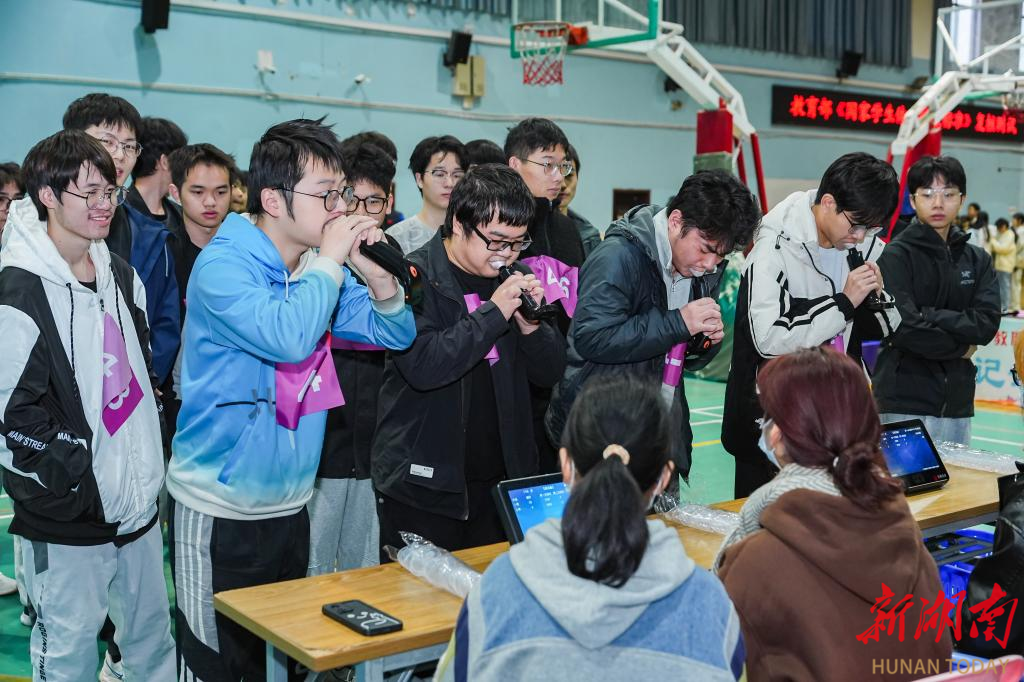 湖南中医药大学顺利完成《国家学生体质健康标准》复核测试工作(图1)