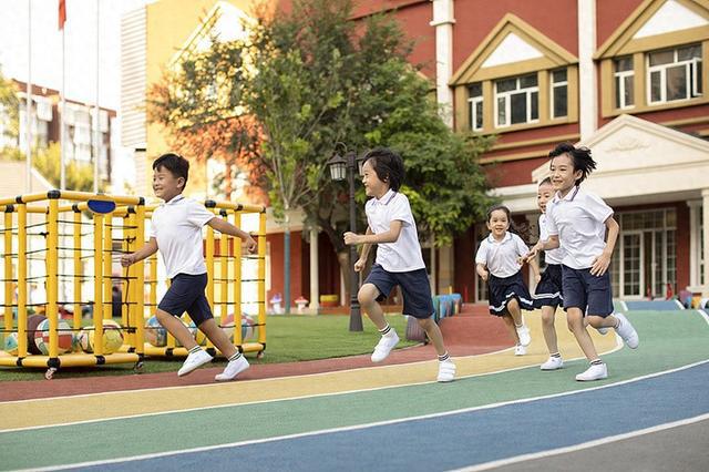 新学期课间即将加时如何延出孩子眼中的光？(图1)