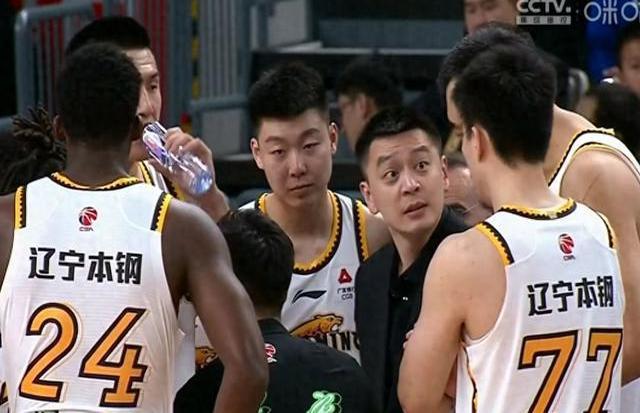 CBA最新消息！辽宁裁掉图雷北京接触农纳利丁彦雨航体测未过(图1)