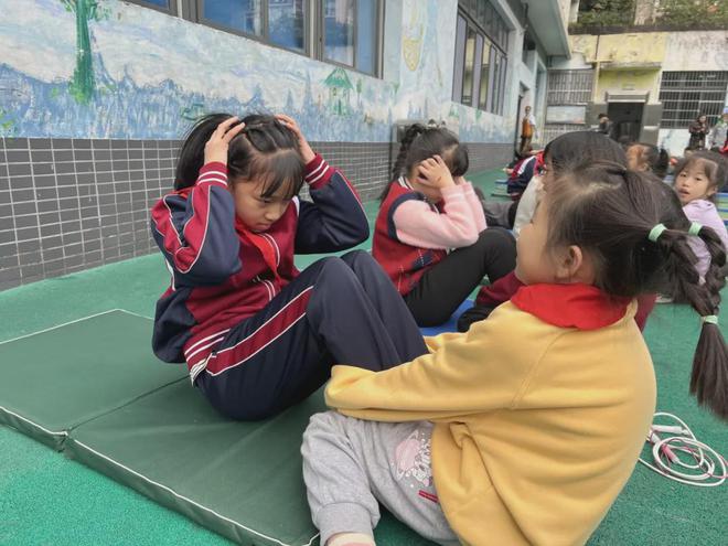 重庆市九龙坡区铁马小学2024年秋季体质健康达标运动会(图13)