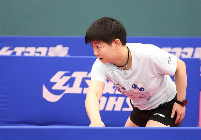 陈梦奥运后首度回归轻松通过全运会体测剑指世乒赛再战孙颖莎(图1)