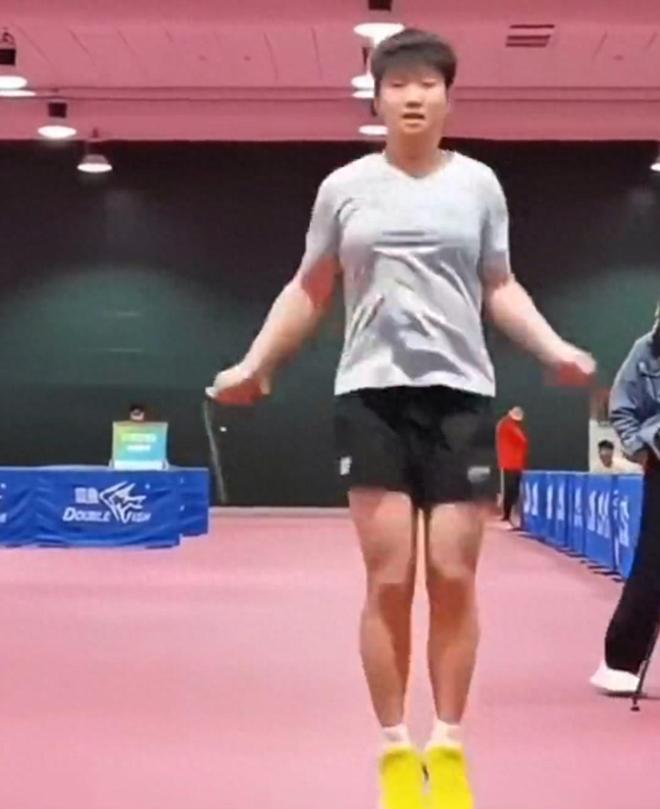 陈梦奥运后首度回归轻松通过全运会体测剑指世乒赛再战孙颖莎(图5)