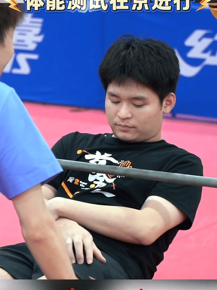刘国梁该高兴了！女乒新版孙颖莎仅16岁复制张本美和神迹(图1)
