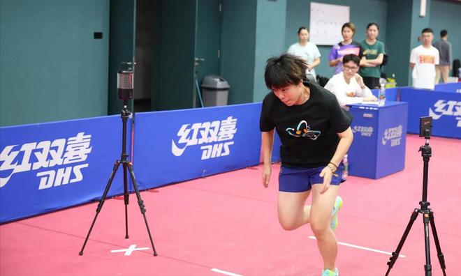 刘国梁该高兴了！女乒新版孙颖莎仅16岁复制张本美和神迹(图15)