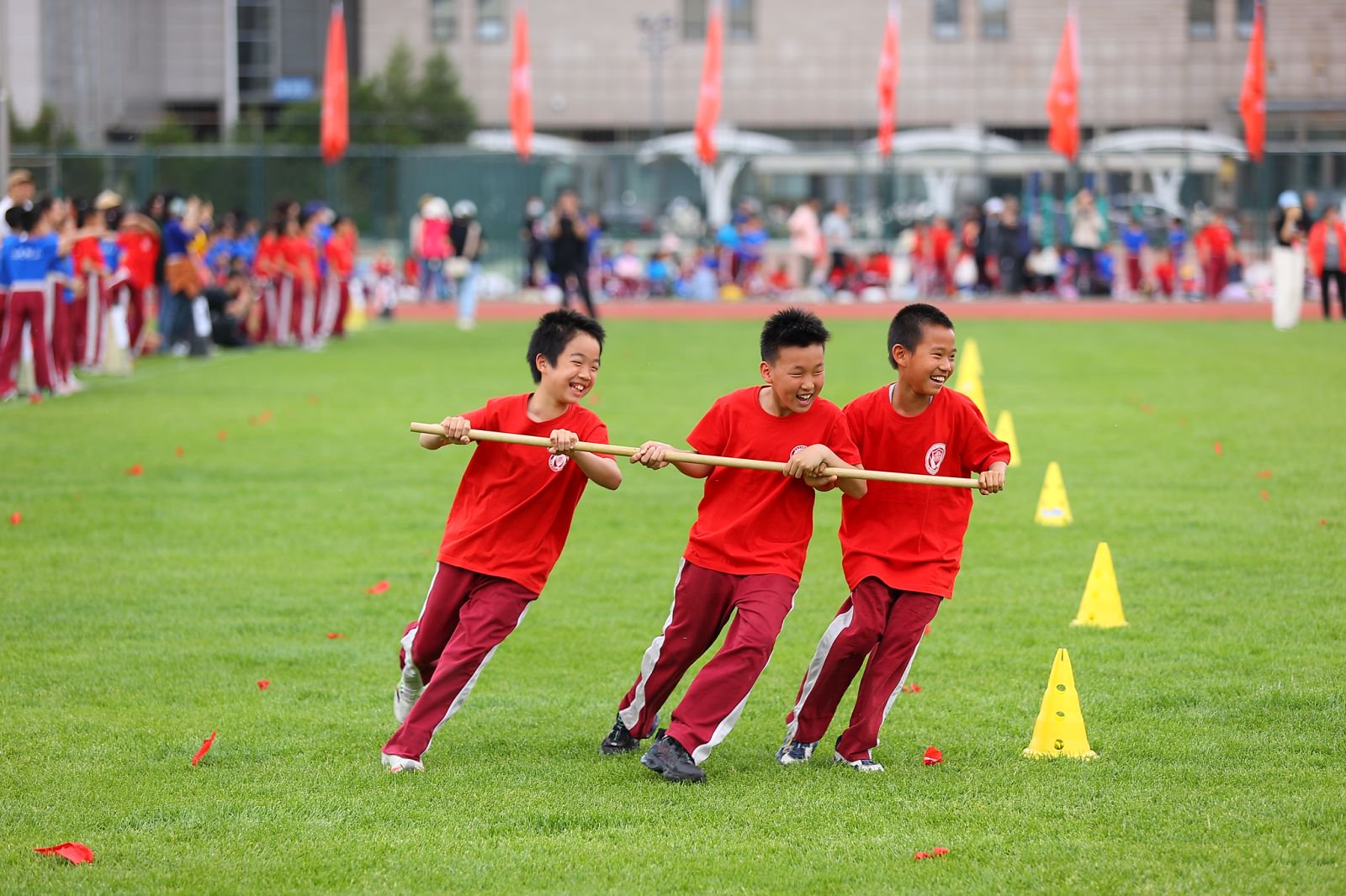 北京大学附属小学第十届全员运动会举行(图2)