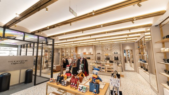 HOKA全球首家品牌体验中心新天地开业上海一季度新增首店173家(图1)