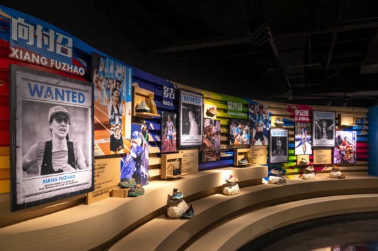 HOKA全球首家品牌体验中心新天地开业上海一季度新增首店173家(图3)